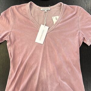 NWT!! COTTON CITIZEN 
STANDARD V-NECK TEE
SIZE: XS 
Mauve